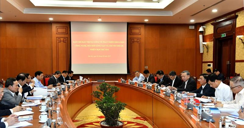 Chính thức vận hành Hệ thống thông tin giám sát, đánh giá việc thực hiện Nghị quyết 57-NQ/TW
