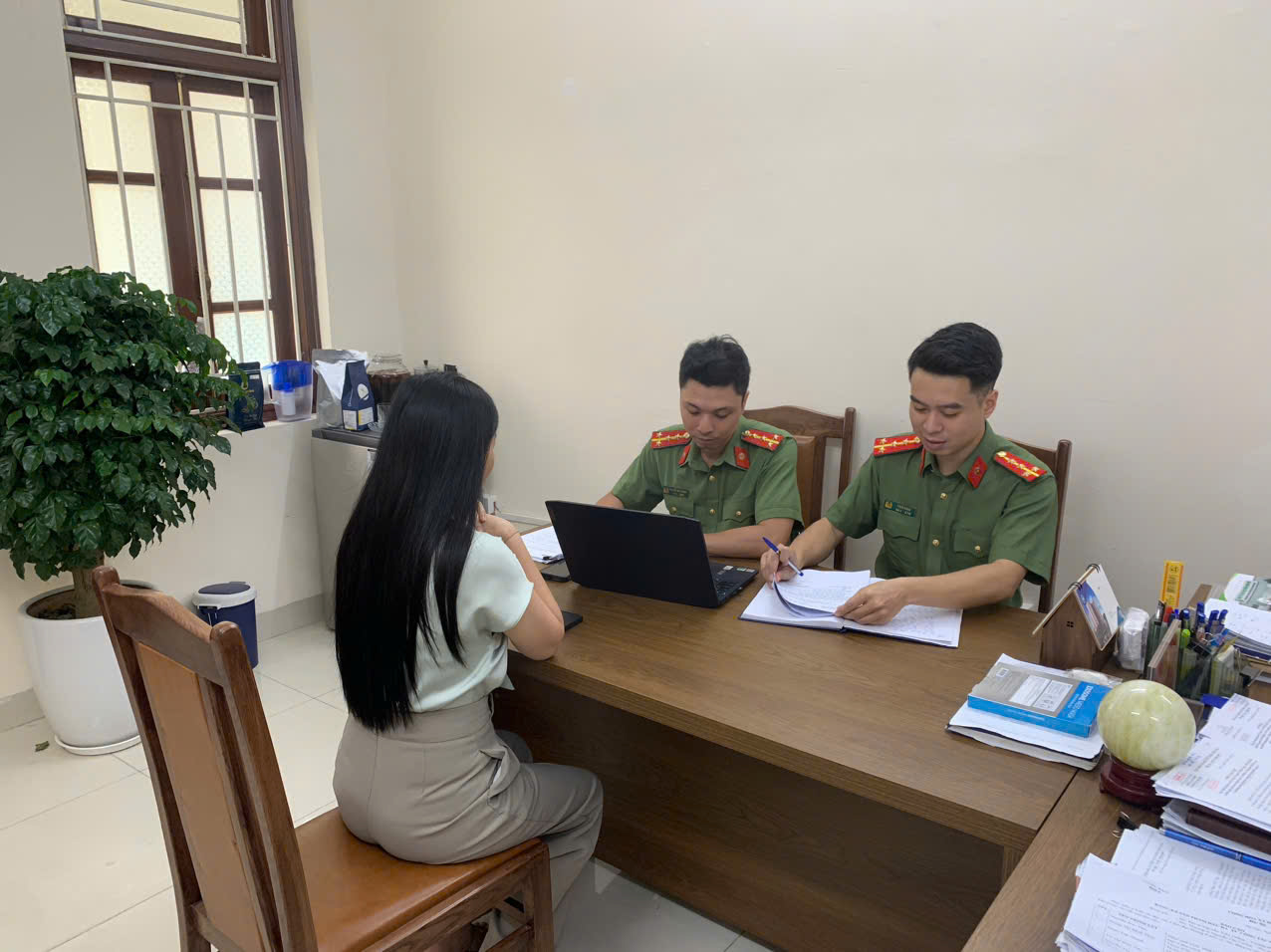 Công an Hà Nội xử lý 3 đối tượng đăng thông tin sai sự thật lên mạng xã hội