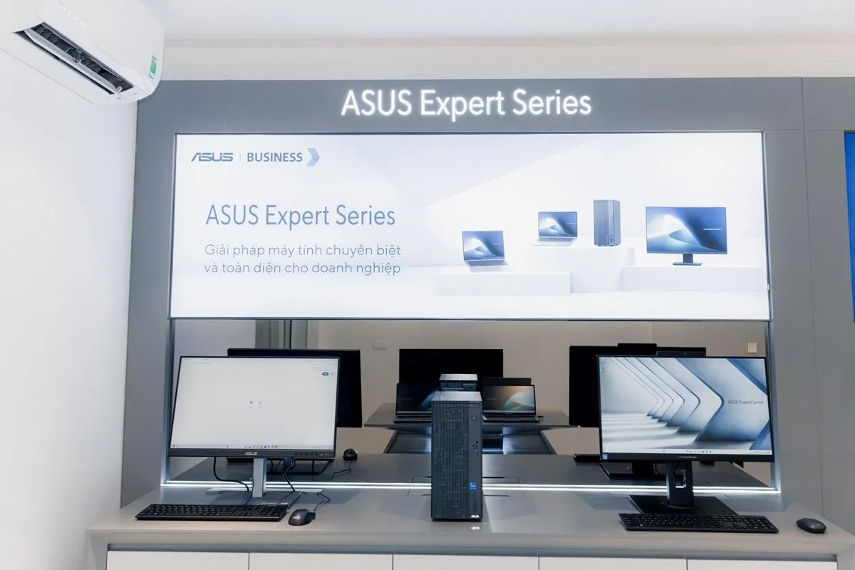 2403--asus-exclusive-store-0816